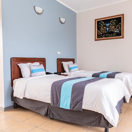 Hotel Y Restaurante El Guarco Cartago Extérieur photo