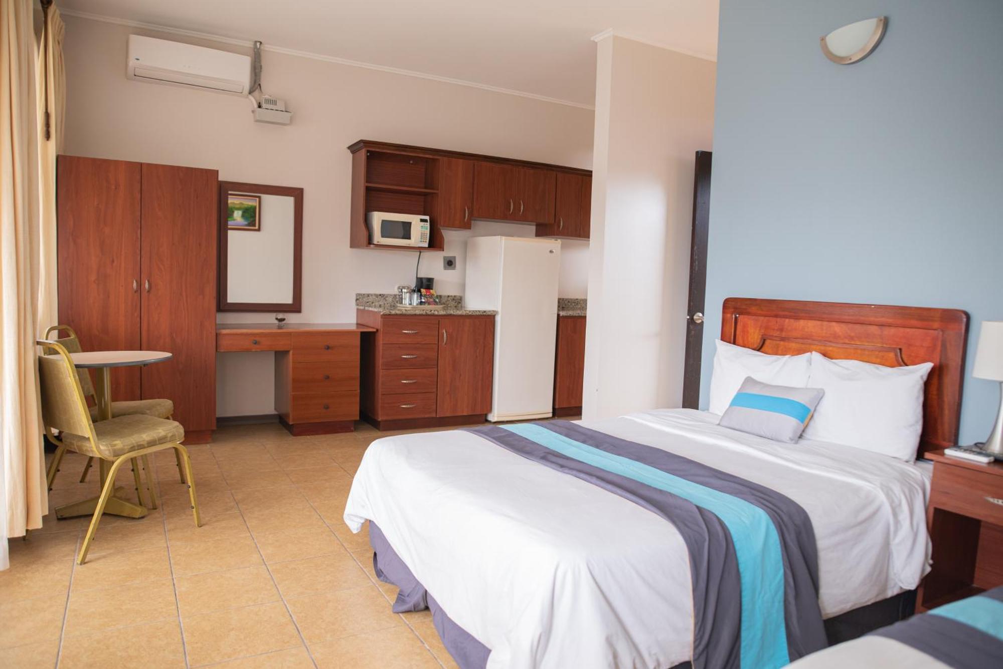 Hotel Y Restaurante El Guarco Cartago Extérieur photo