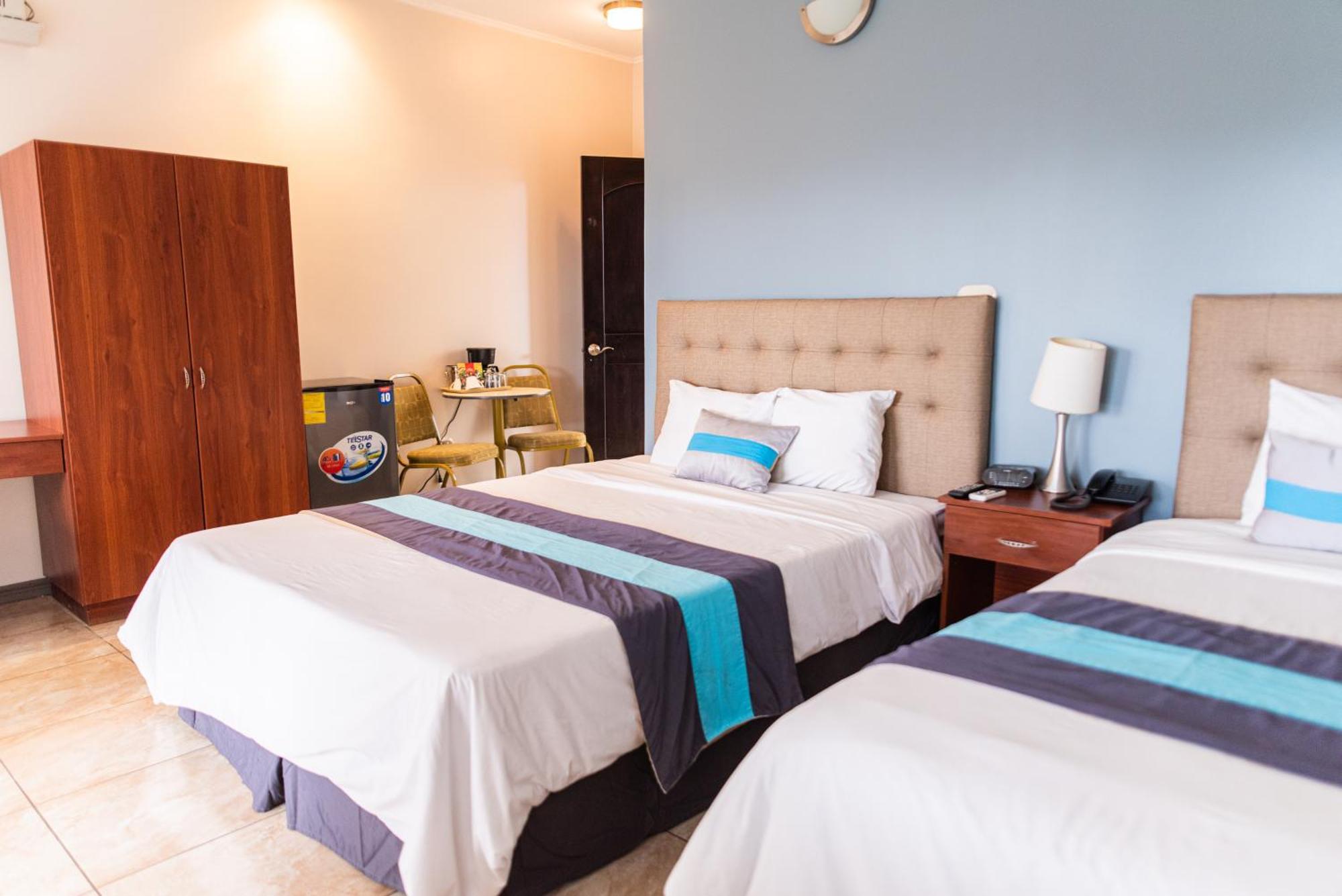 Hotel Y Restaurante El Guarco Cartago Extérieur photo
