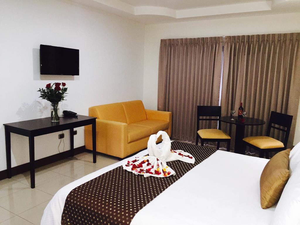 Hotel Y Restaurante El Guarco Cartago Extérieur photo