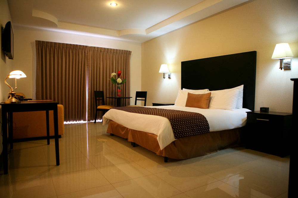 Hotel Y Restaurante El Guarco Cartago Extérieur photo