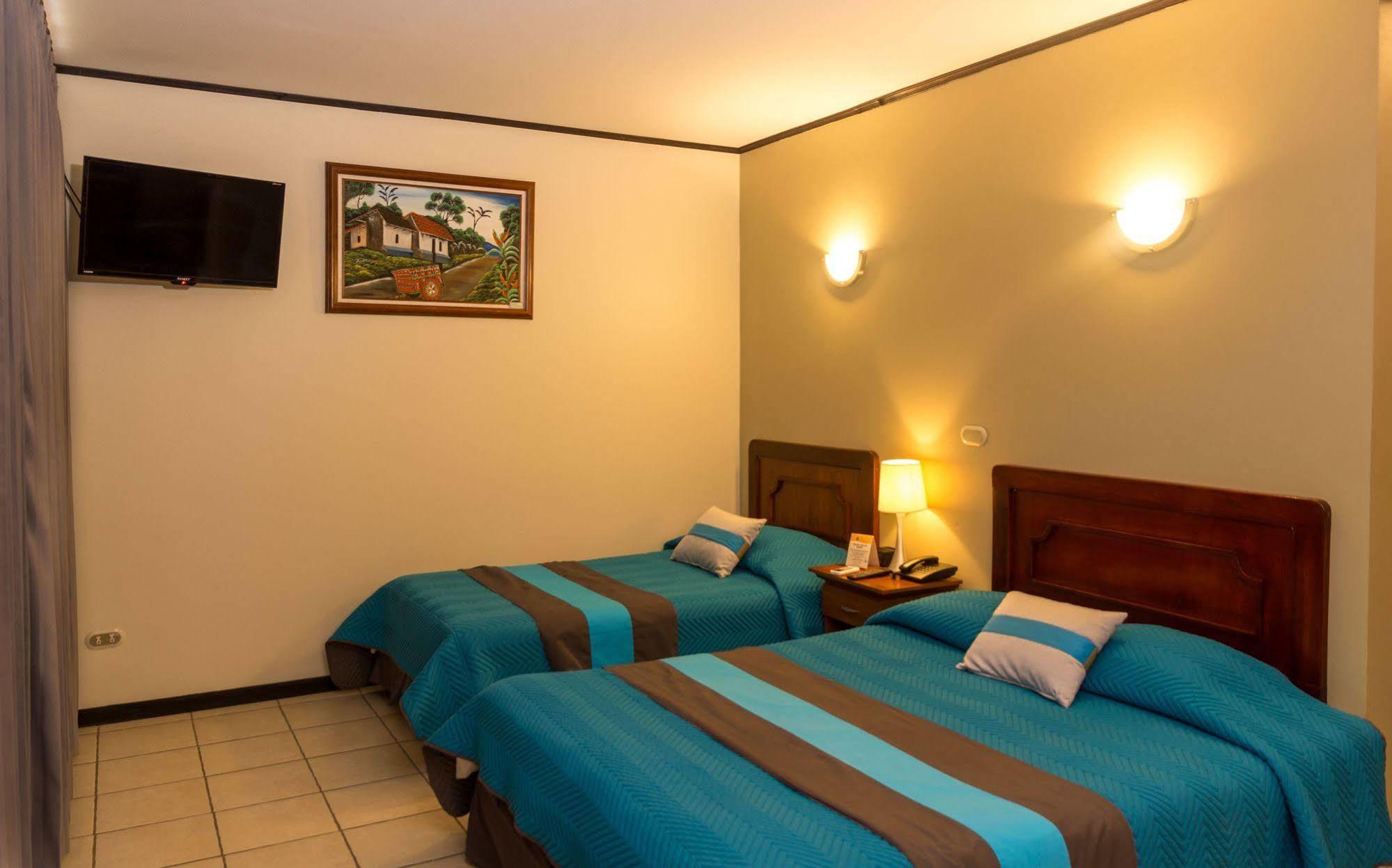 Hotel Y Restaurante El Guarco Cartago Extérieur photo