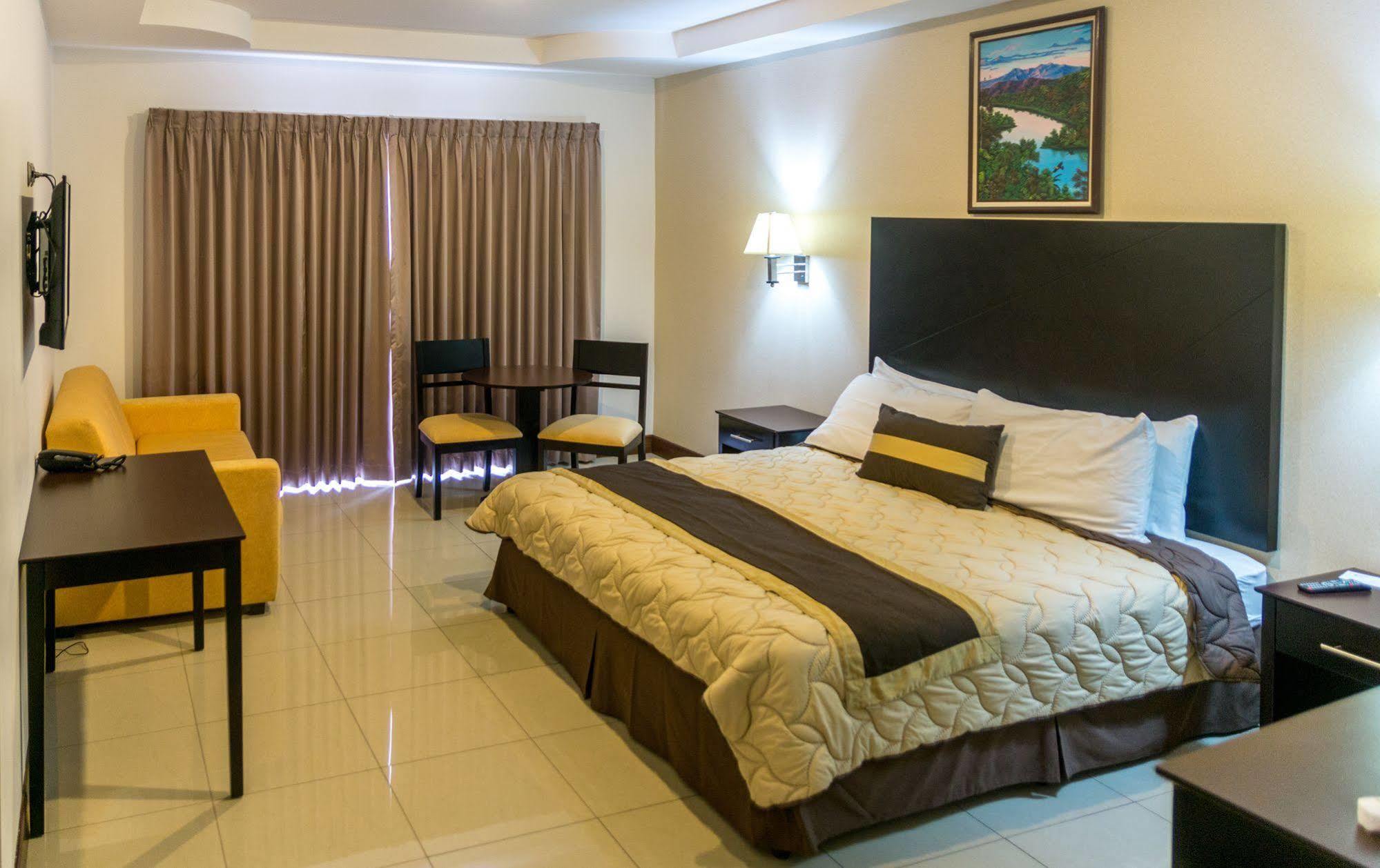 Hotel Y Restaurante El Guarco Cartago Extérieur photo